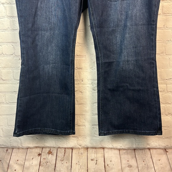 BloomChic Dark Blue Button Fly High Rise Bootcut Jeans Plus Size 20 - Picture 4 of 5